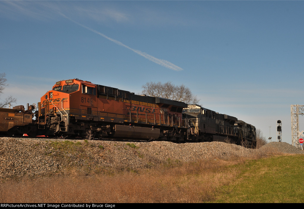 BNSF 8149